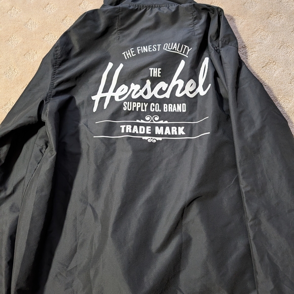 Herschel Supply Company Black Men's Light Windbreaker Logo Jacket Medium - Picture 2 of 3